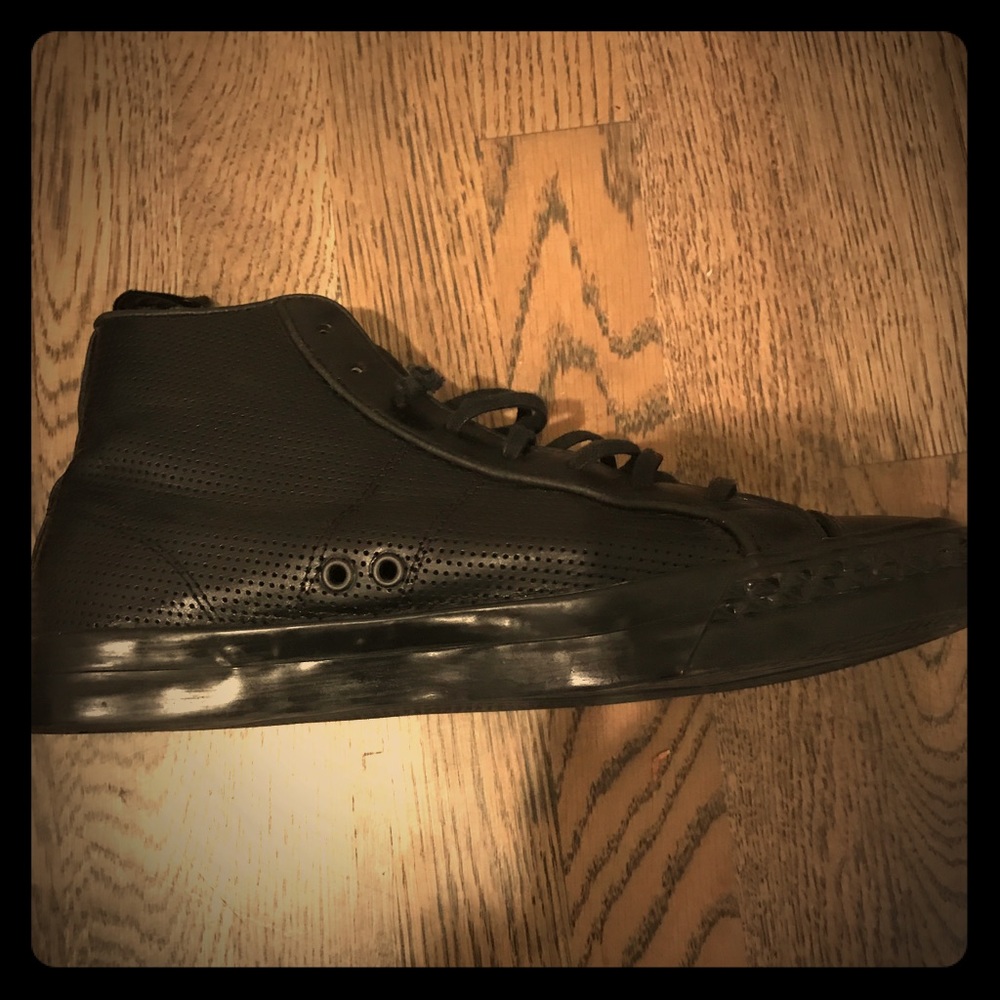 Low Top Sneakers